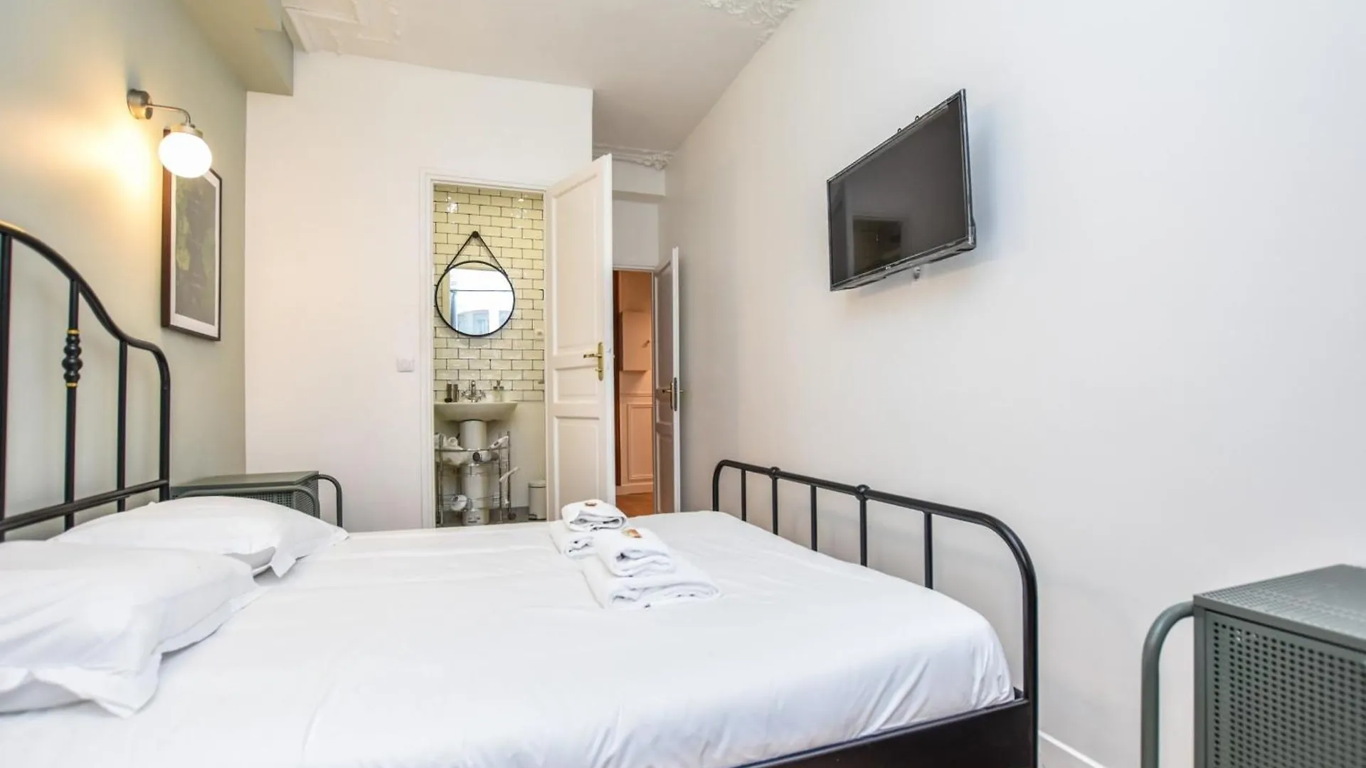 Chic Apartment - 3Br-8P - Gare De L'Est Paris France