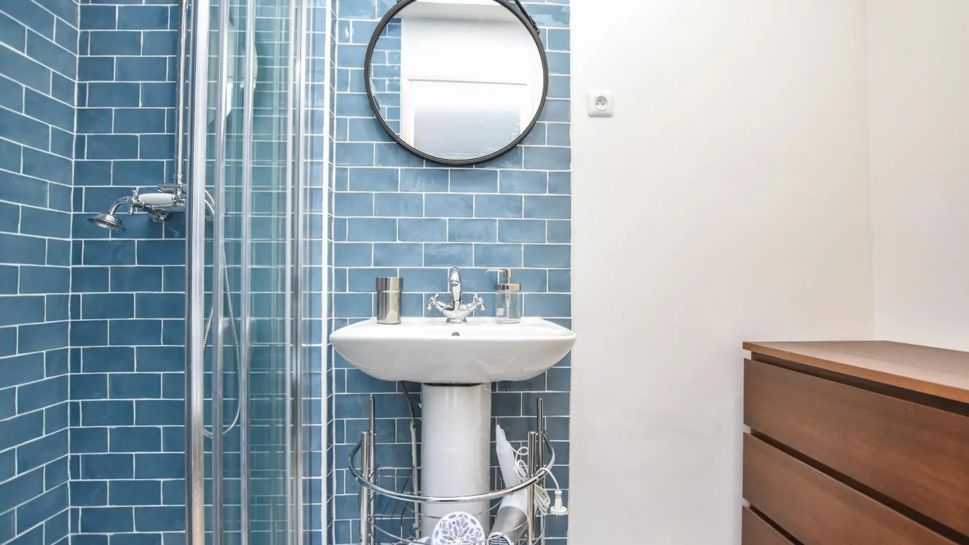 Chic Apartment - 3Br-8P - Gare De L'Est Paris France